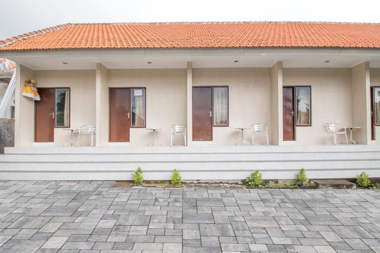 Отель Oyo 2984 Berlian House Ungasan Джимбаран Экстерьер фото